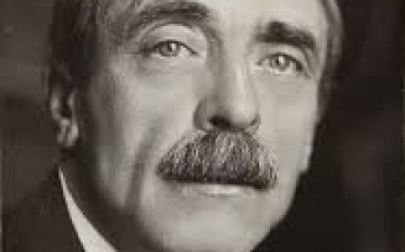 পল ভ্যালেরি এর জীবনী